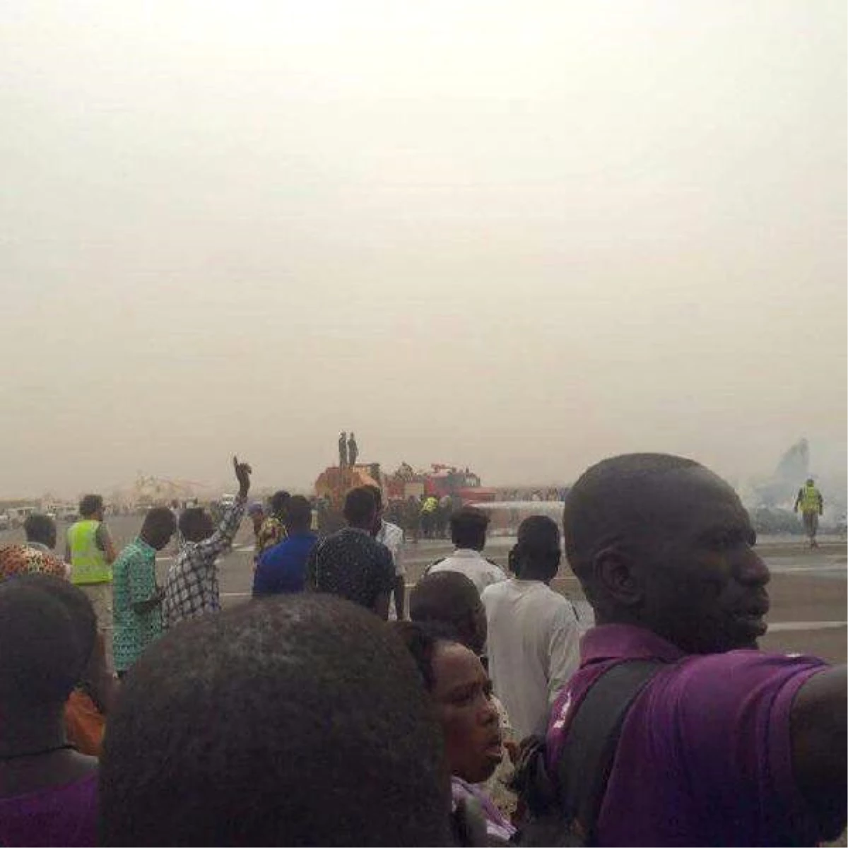 Sudan\'da Düşen Yolcu Uçağında 14 Kişi Yaralandı