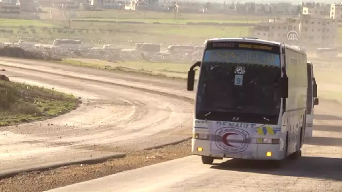 Suriye Rejiminin Kuşattığı Vaer Ilçesindeki Tahliyeler