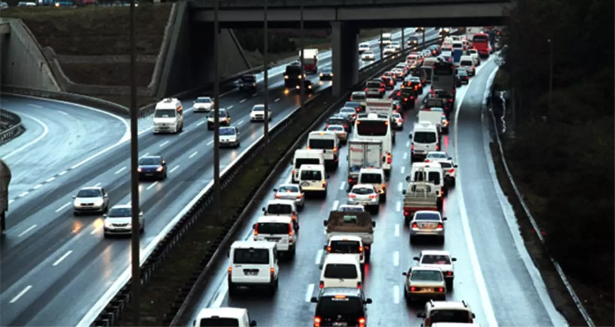 Valilik Yarın Ankara\'da Trafiğe Kapatılacak Güzergahları Açıkladı