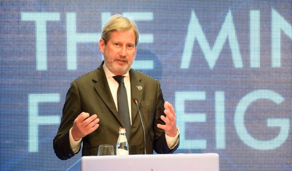AB Komiseri Hahn: Türkiye\'nin Üyeliği Giderek Gerçek Dışı Olmaya Başladı