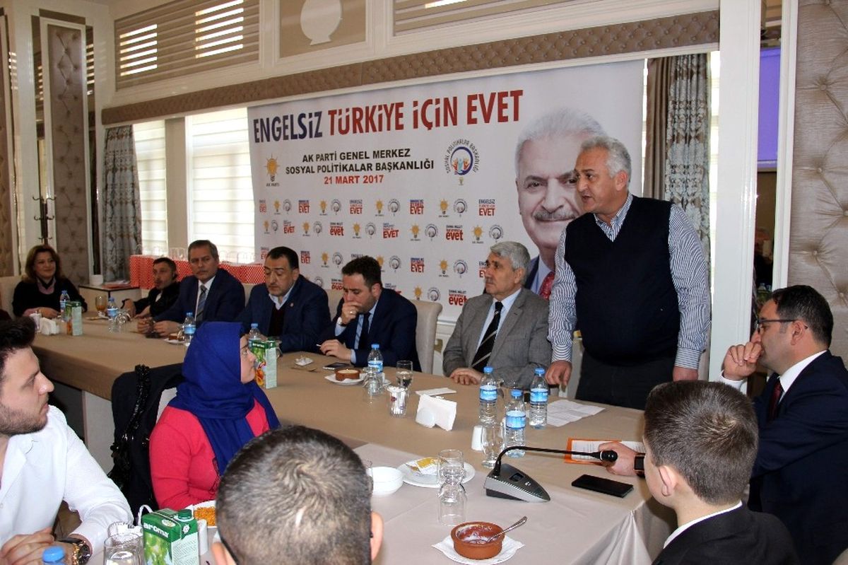 AK Parti\'den Anlamlı Buluşma