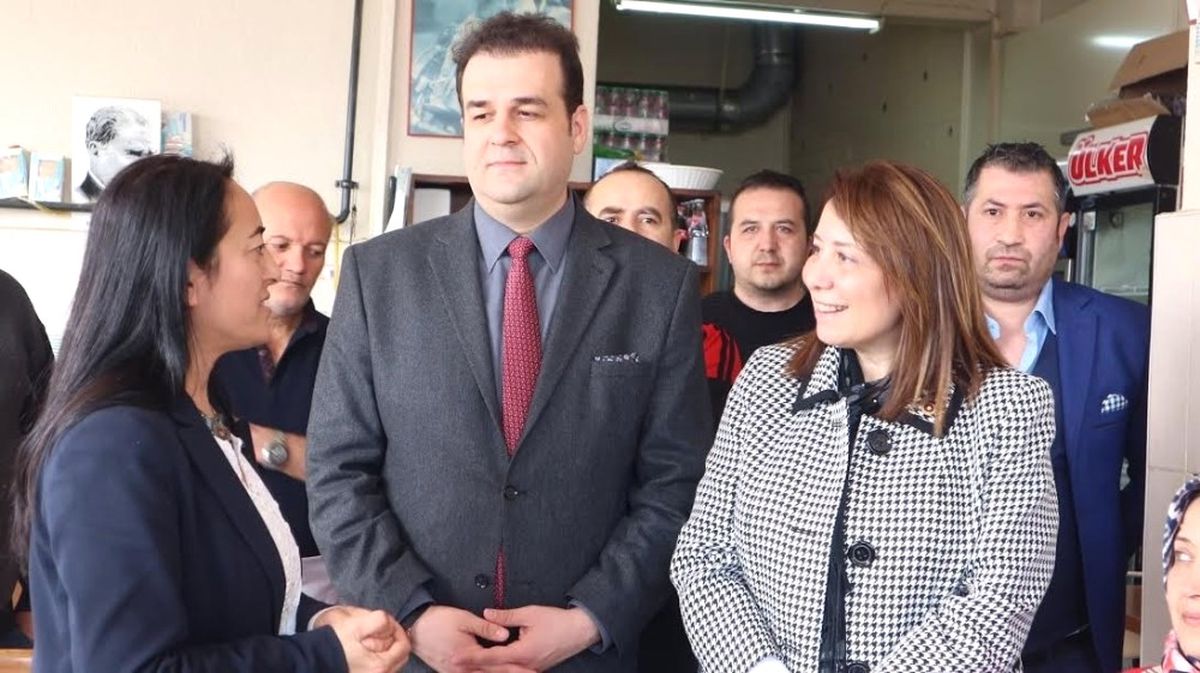 AK Parti Tepebaşı İlçe Başkanlığının Mahalle Gezileri Devam Ediyor
