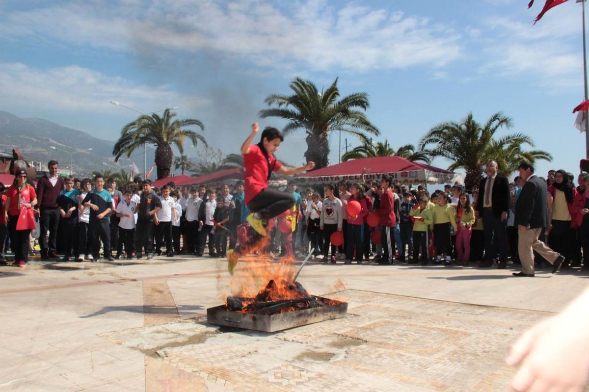 Alanya\'da Nevruz Kutlamaları
