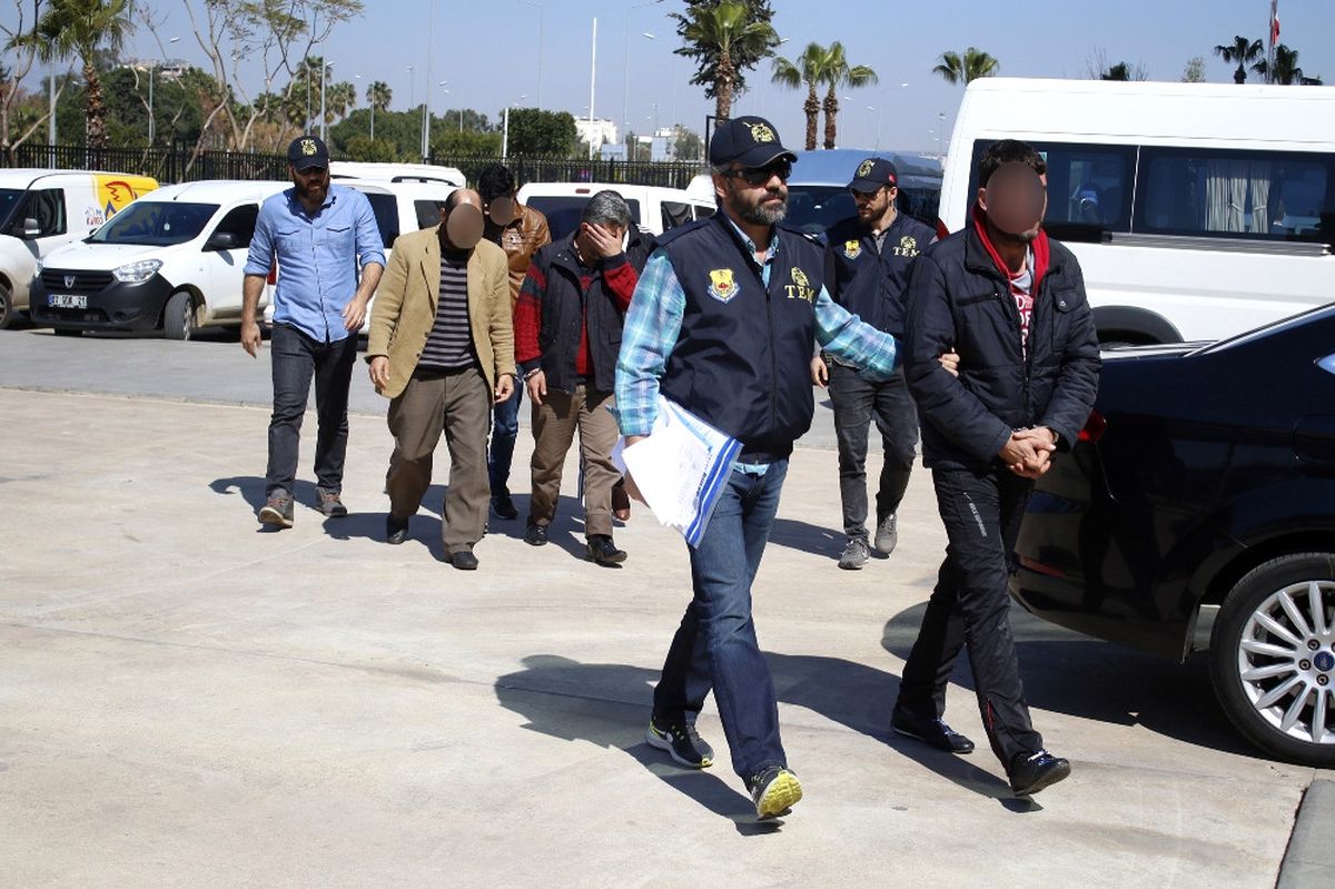 Antalya\'da Deaş Operasyonu: 5 Gözaltı