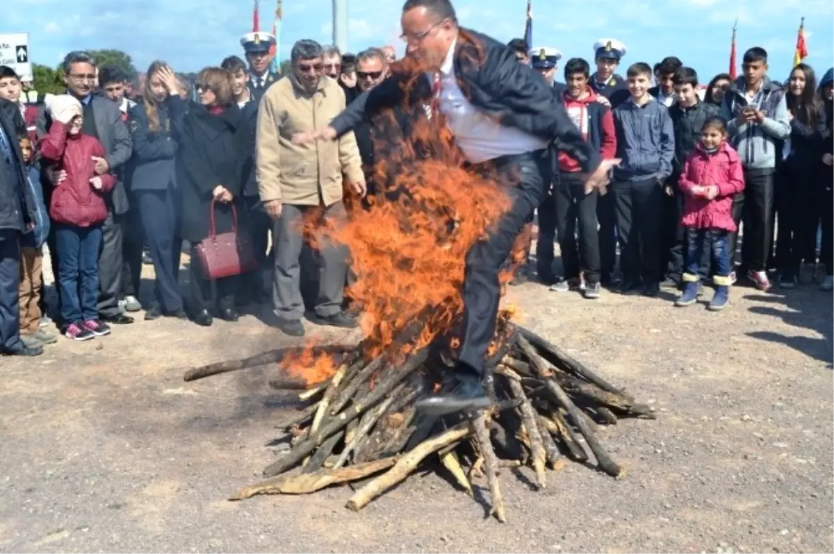 Ayvalık\'ta Nevruz Bayramı Kutlamaları