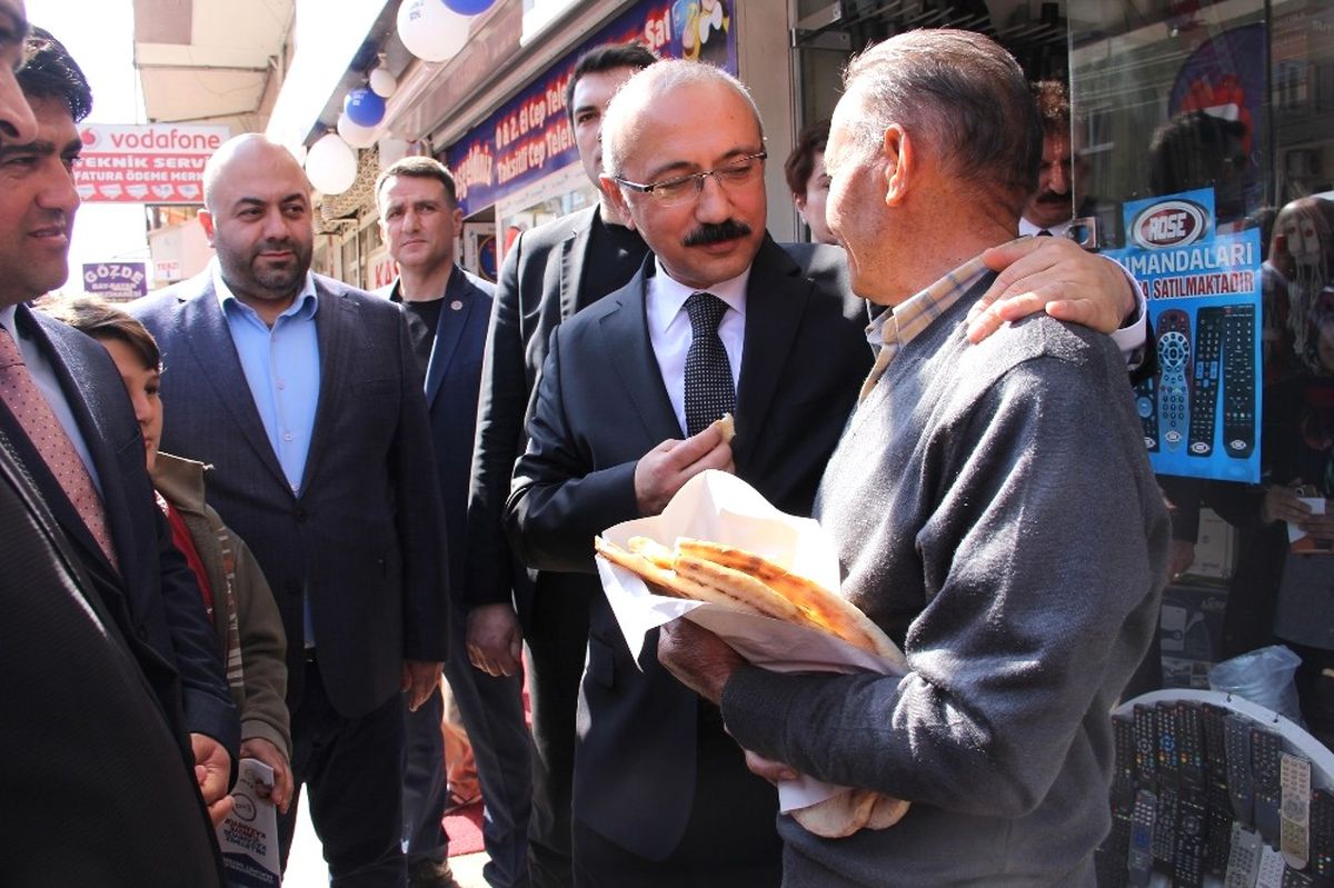 Bakan Elvan, Esnaf Turunda Destek İstedi