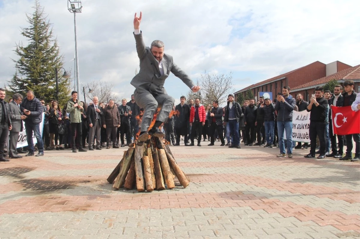 Bolu\'da Ülkücüler Nevruz\'u Üniversitede Kutladı