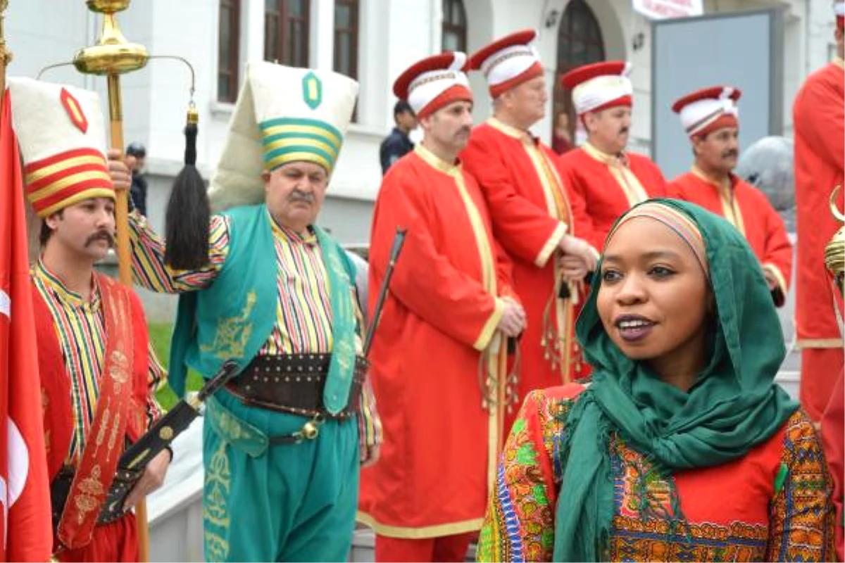 Bursa\'da Nevruz Kutlamaları Turistlerin İlgisiyle Karşılaştı