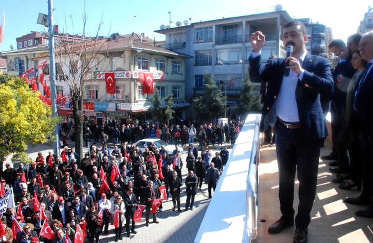 CHP\'li Erdem: Evet Diyenler Barzanici Diyebilir Miyiz ?
