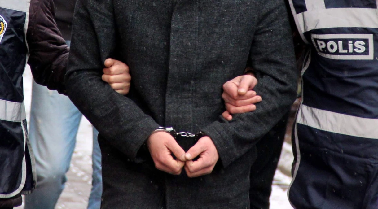 Dha İstanbul - "Hemşireye Otobüste Tekme" Sanığını Cezaevinden Salıveren Hakim Fetö\'den Tutuklandı.