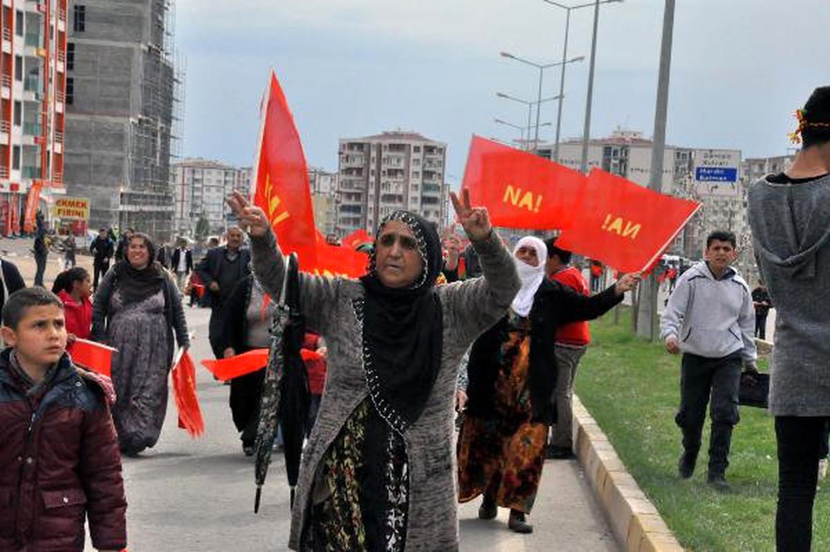 Diyarbakır\'da Nevruz Alanına Bıçakla Girmek İsteyen 1 Kişi Vuruldu