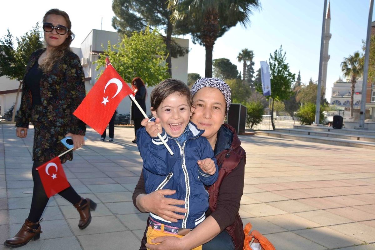 Down Sendromlu Çocuklar "Farkındalık" İçin Koştu