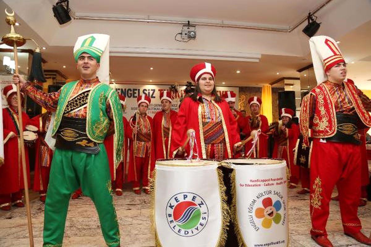 Down Sendromluların Oluşturduğu Mehteran İlgi Gördü