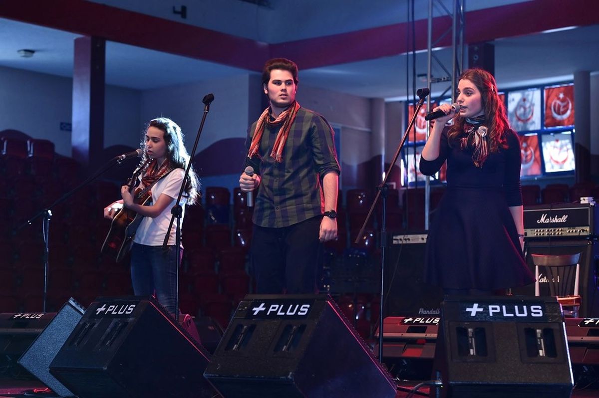 Fizy 20. Liselerarası Müzik Yarışması\'nda Bilet Açıklaması