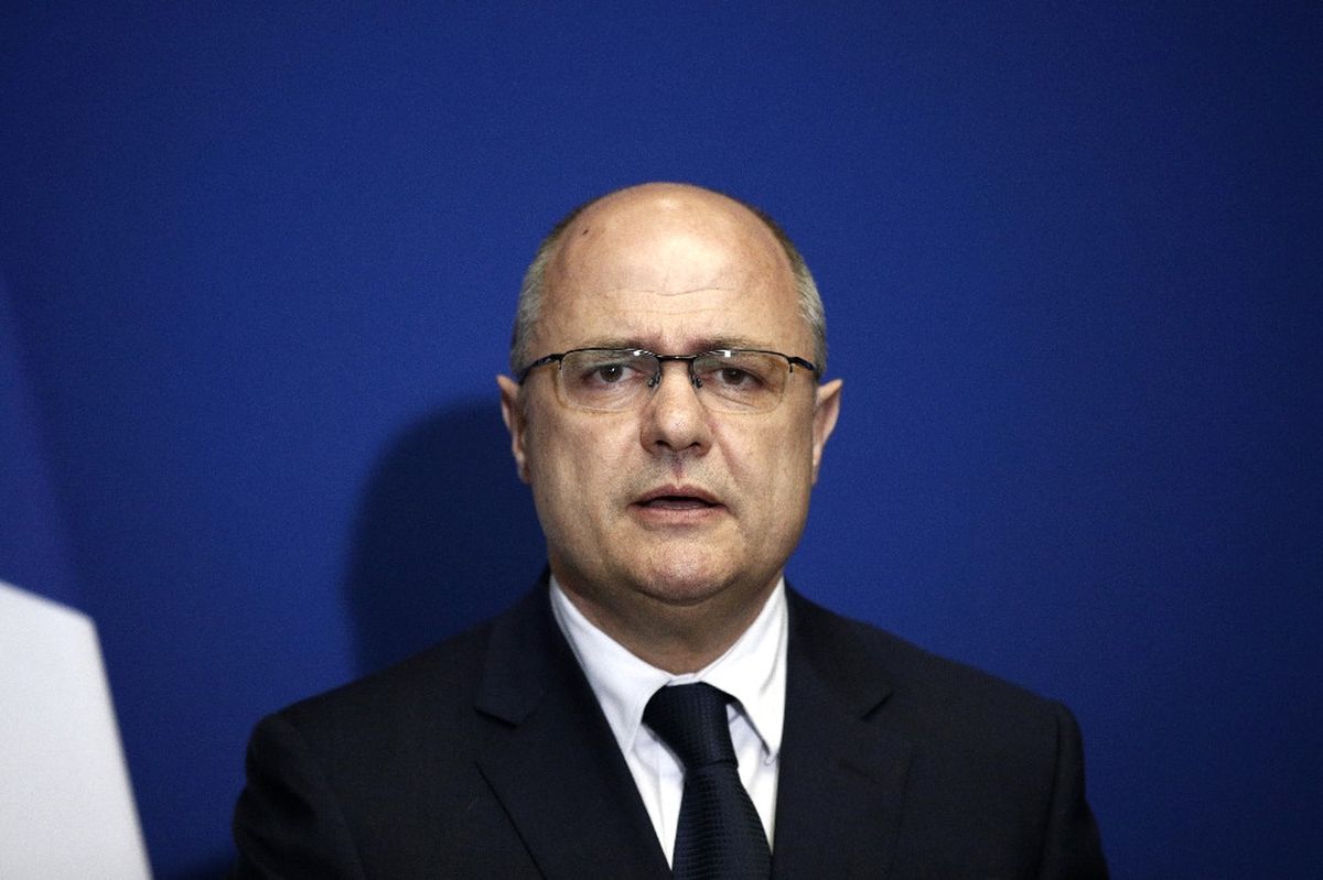 Fransa İçişleri Bakanı Bruno Le Roux İstifa Etti
