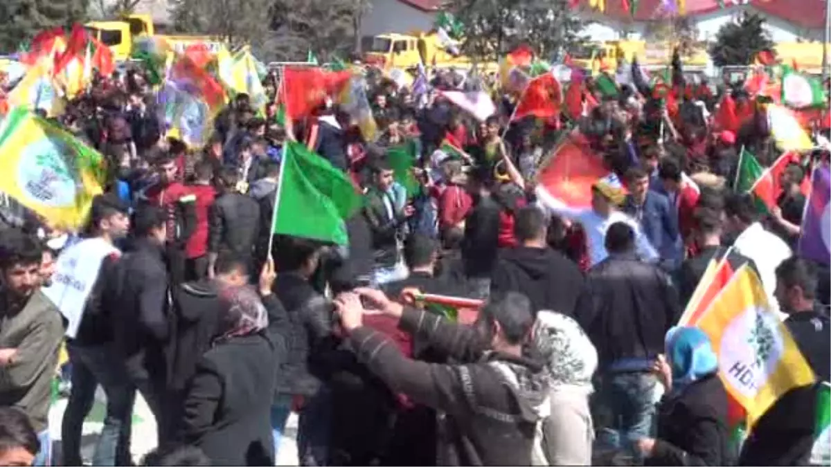 Gaziantep\'te, Nevruz Kutlamalarında Ateş Yakılmasına Izin Verilmedi