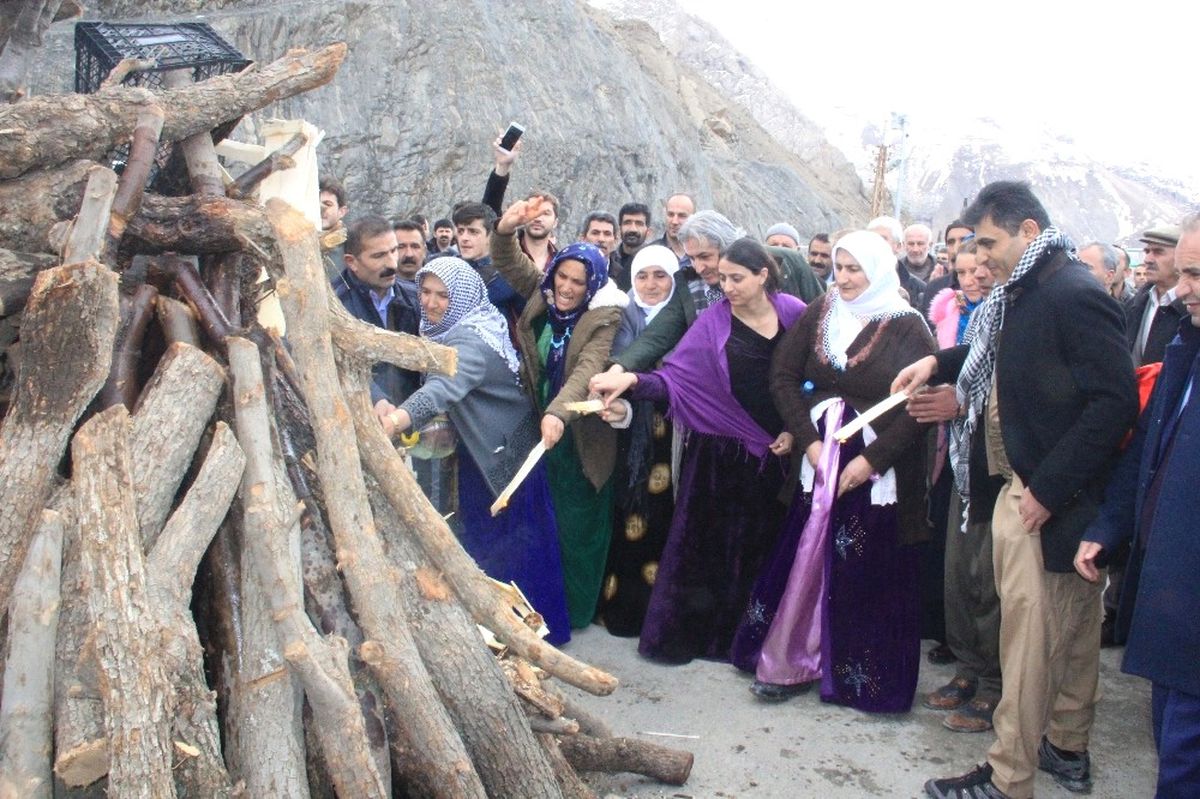 Hakkari\'de Nevruz Coşkusu
