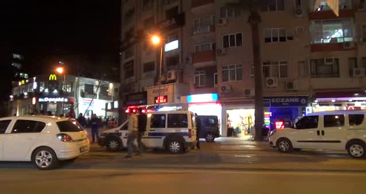 Hdp\'nin Eski İl Binasına Silahlı Saldırı