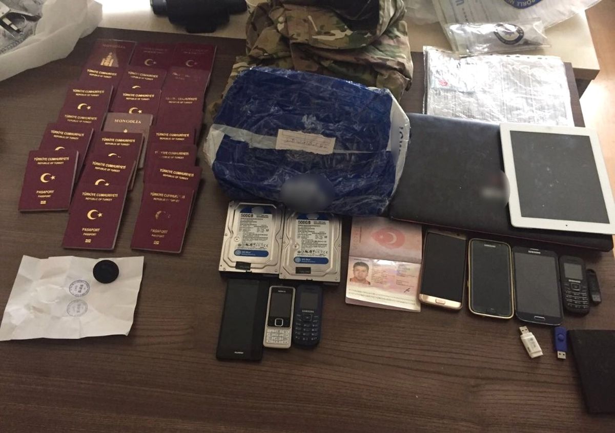 İstanbul\'da Deaş Operasyonu: 5 Gözaltı