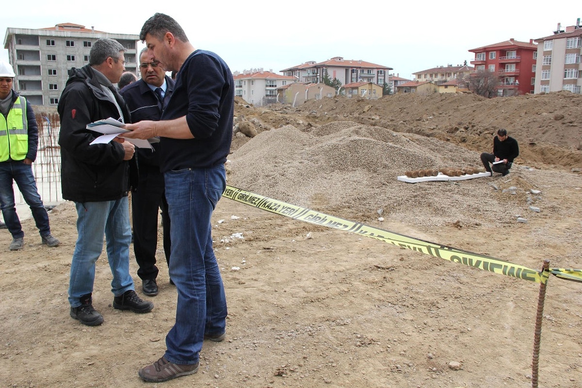 Kanalizasyon Çalışmasında Bulundu: Bazıları Patlamamış