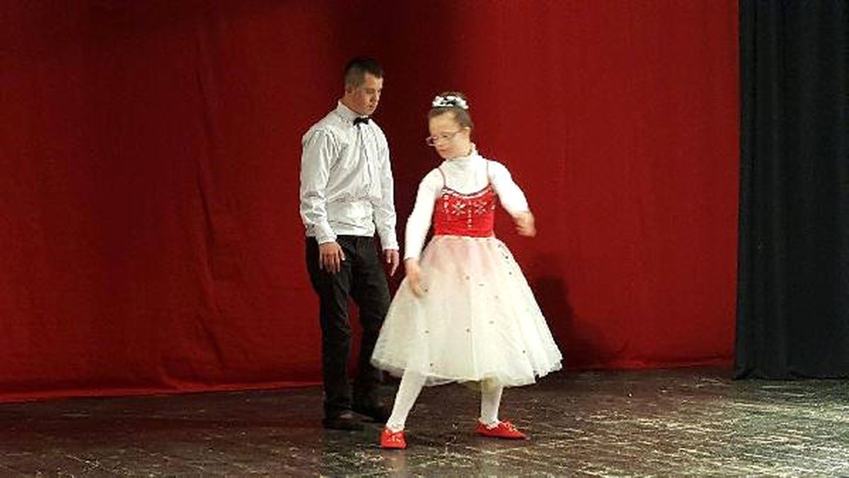 Kosovalı Down Sendromluların Konserinde \'Katibim\' Sürprizi