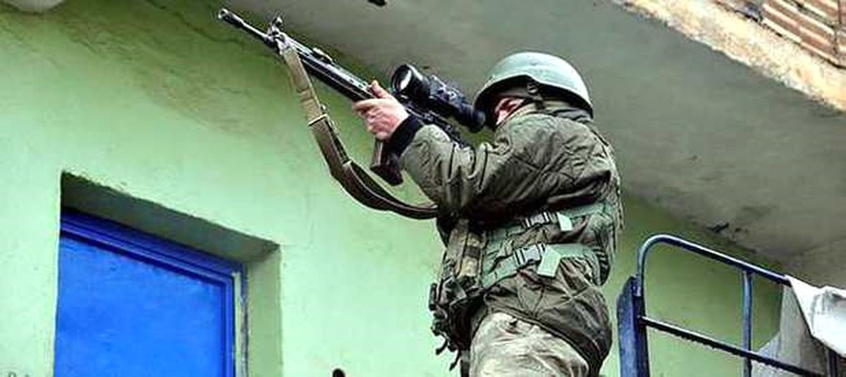 Lice\'de 8 Terörist Etkisiz Hale Getirildi