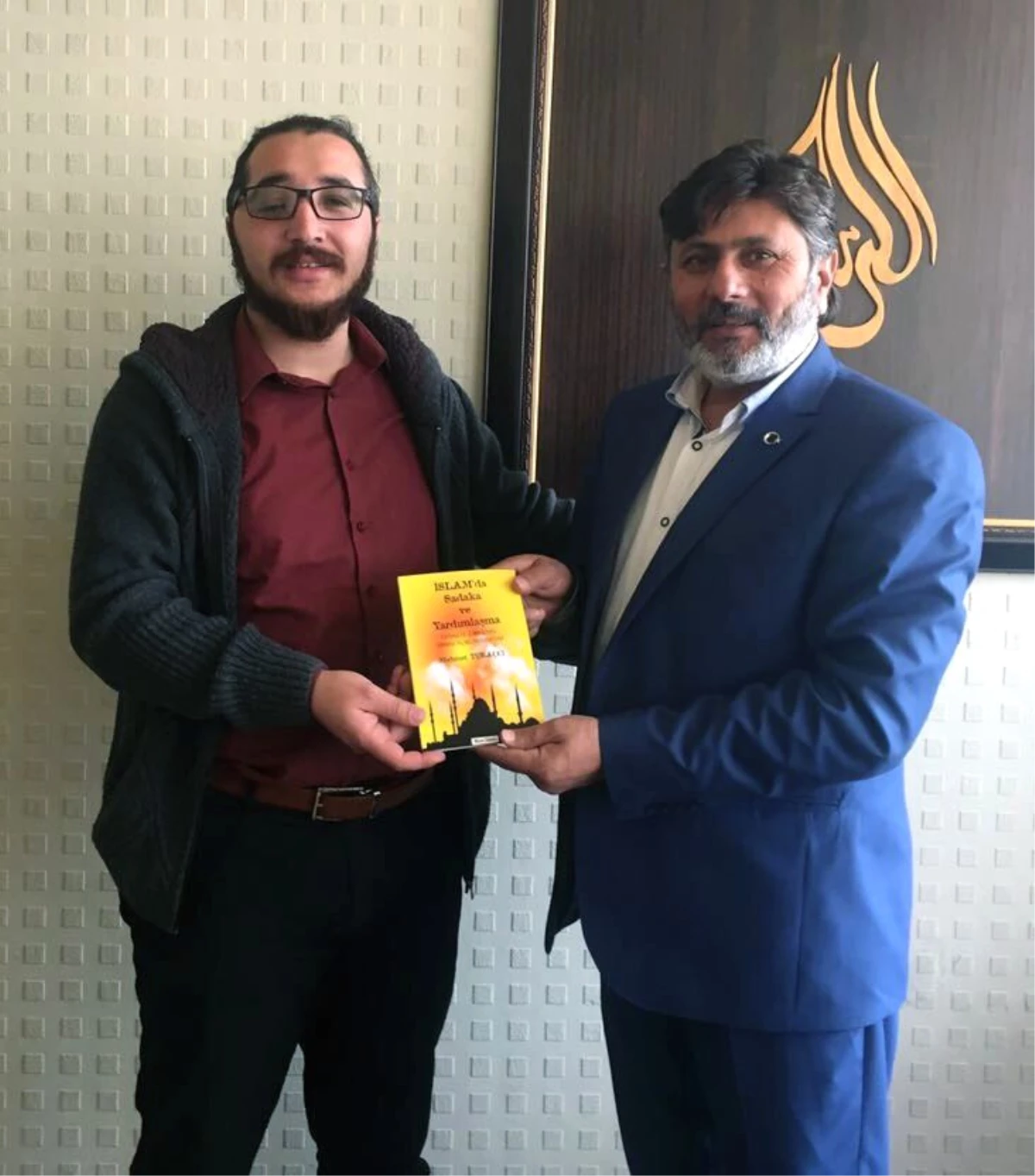 Mehmet Turaççı, Kitabının Gelirini Yetim Çocuklara Bağışladı