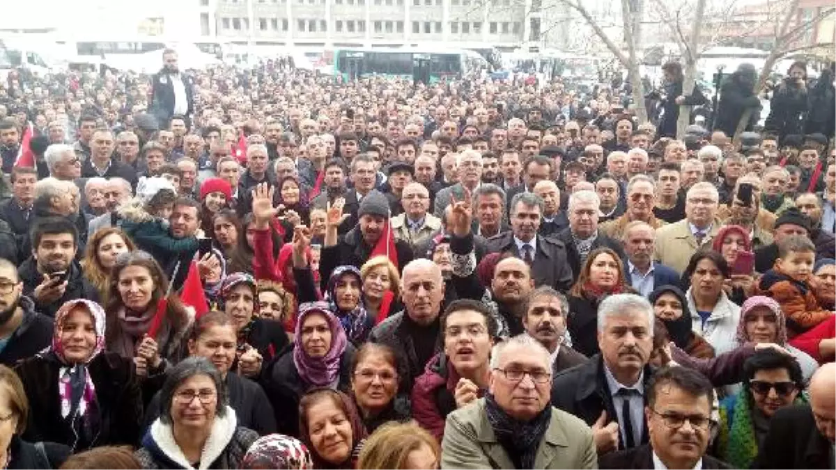 Meral Akşener: PKK Paçavralarına İzin Verenler Bize Yasak Getiriyor - 1