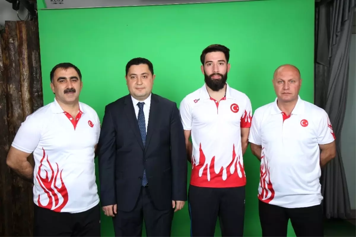 Milli Sporcu Olimpiyatlar İçin Endonezya\'ya Kampa Gitti