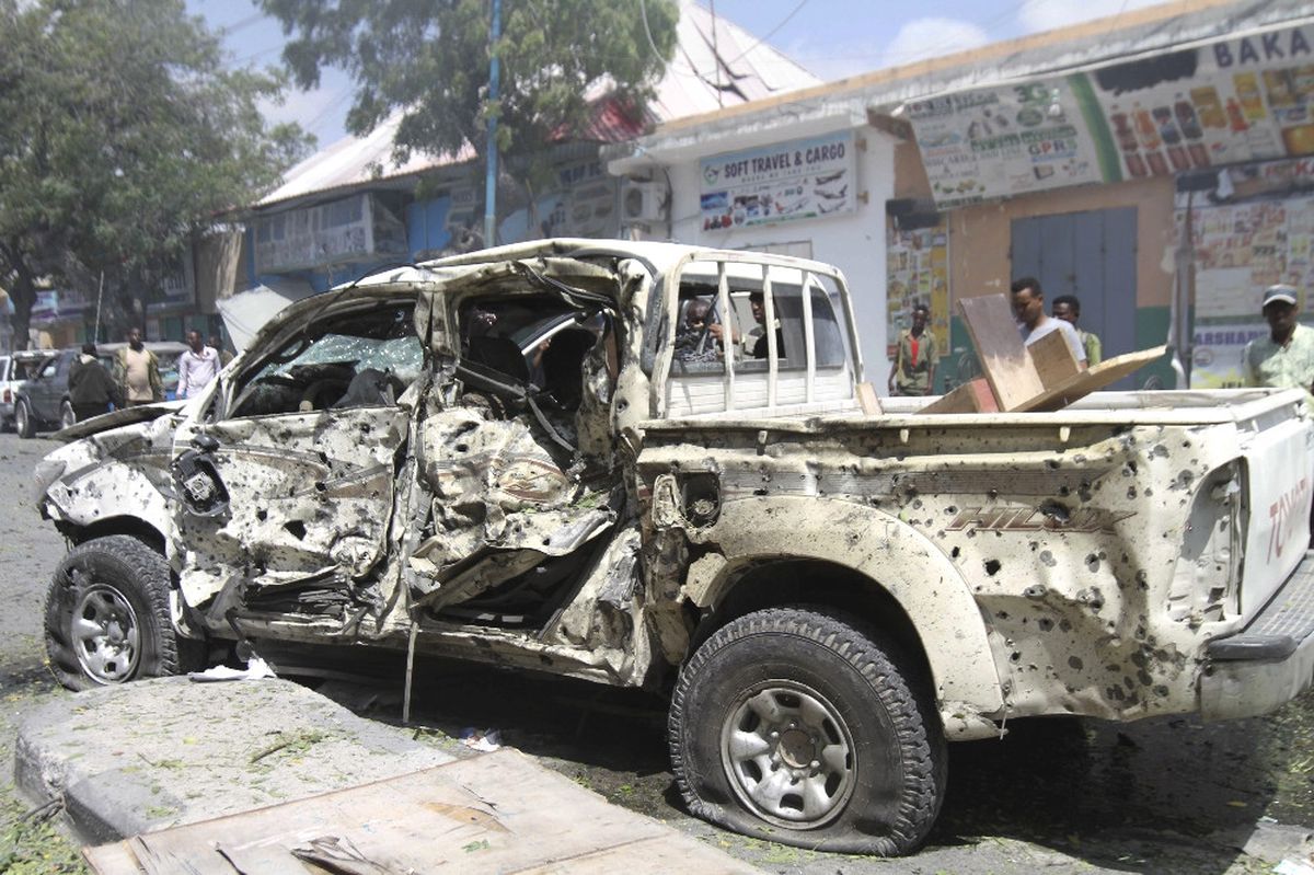 Mogadişu\'da Bombalı Saldırı: 5 Ölü