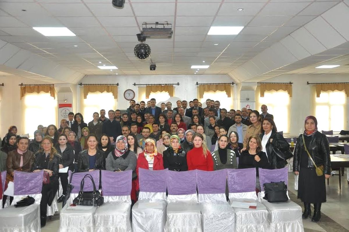 Öğretmenlere "Sosyal Girişimcilik Eğitimi"