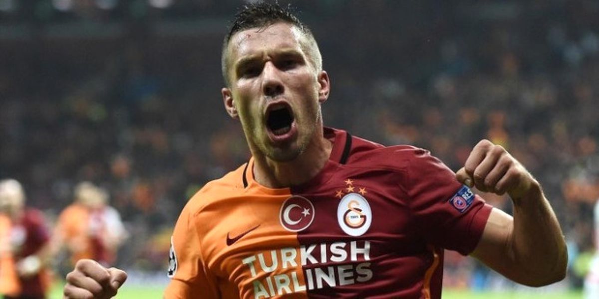 Podolski Transfer Sorusuna Böyle Cevap Verdi