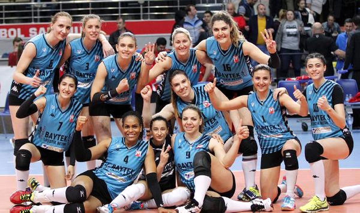 Pursaklar Voleybol İhtisas-Manisa Büyükşehir Belediyespor: 3-1