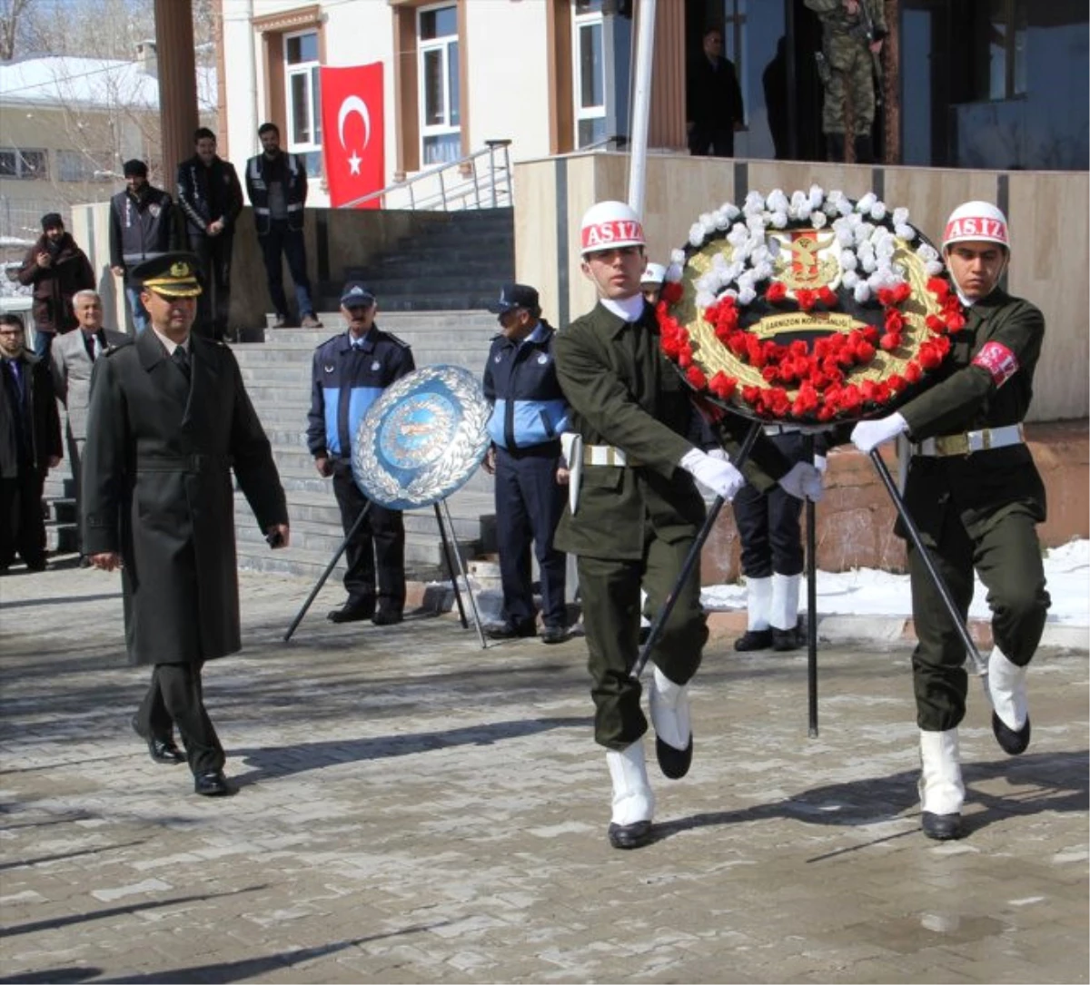 Şehitleri Anma Günü ve Çanakkale Deniz Zaferi\'nin 102. Yılı