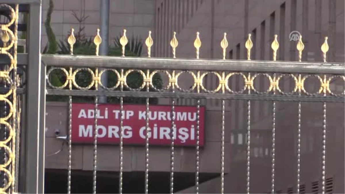 Tayfun Talipoğlu\'nun Cenazesi Adli Tıp Morgu\'na Götürüldü - Izmir
