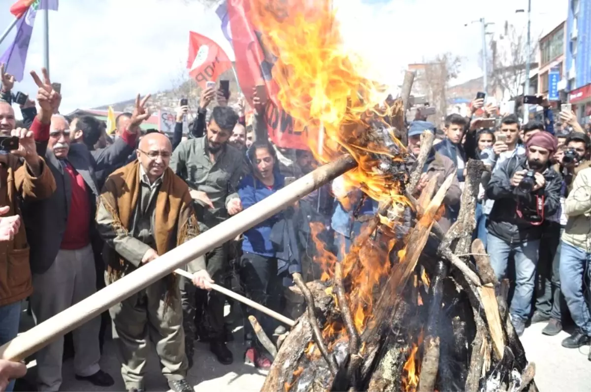 Tunceli\'de Nevruz Kutlaması