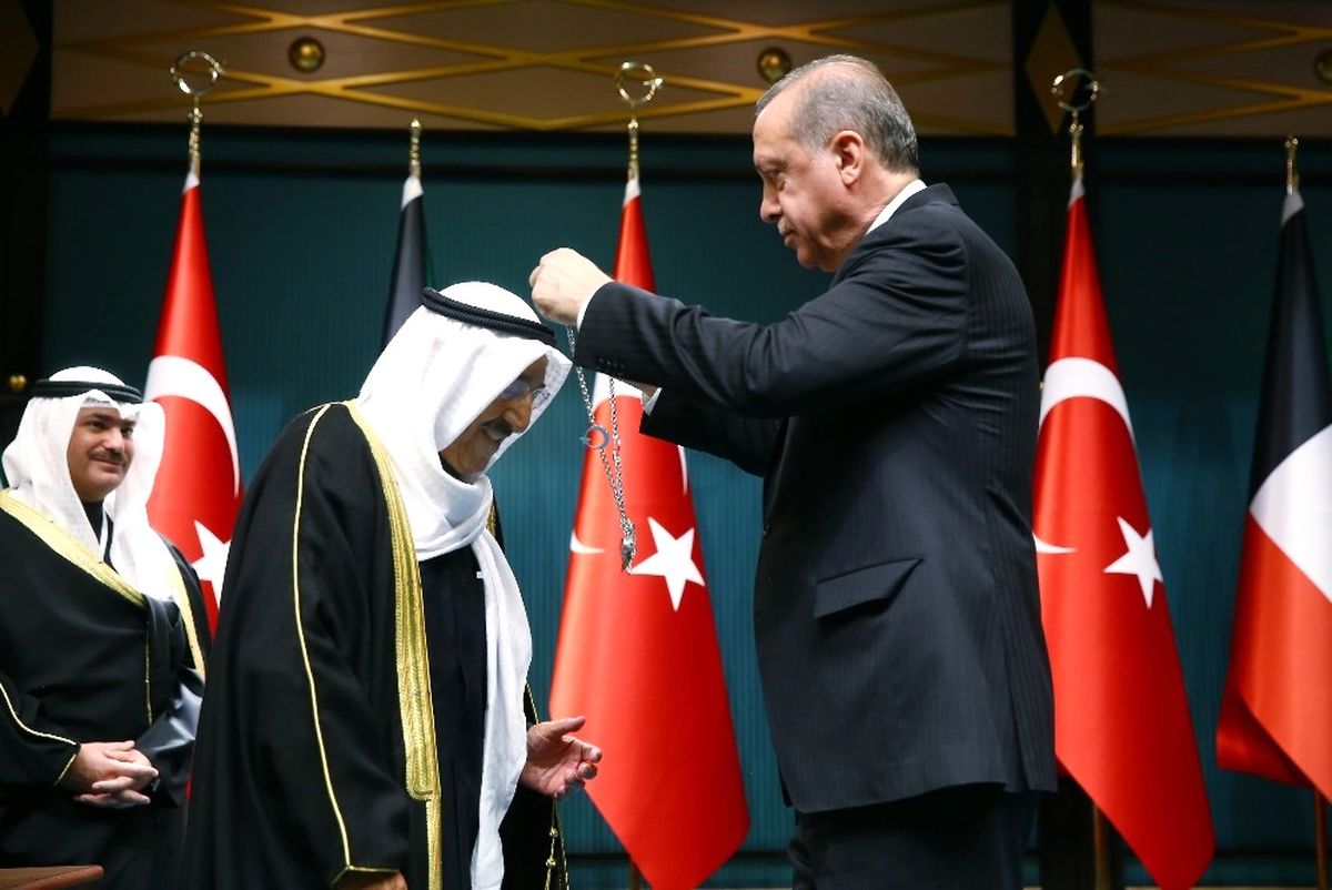 Türkiye-Kuveyt İlişkilerine Devlet Nişanı ve Mübarek El Kabir Dopingi