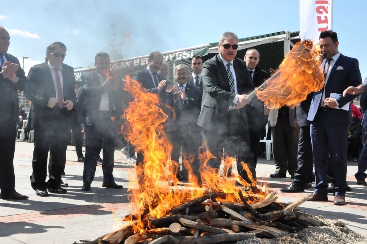 Uşak\'ta Nevruz Kutlamaları