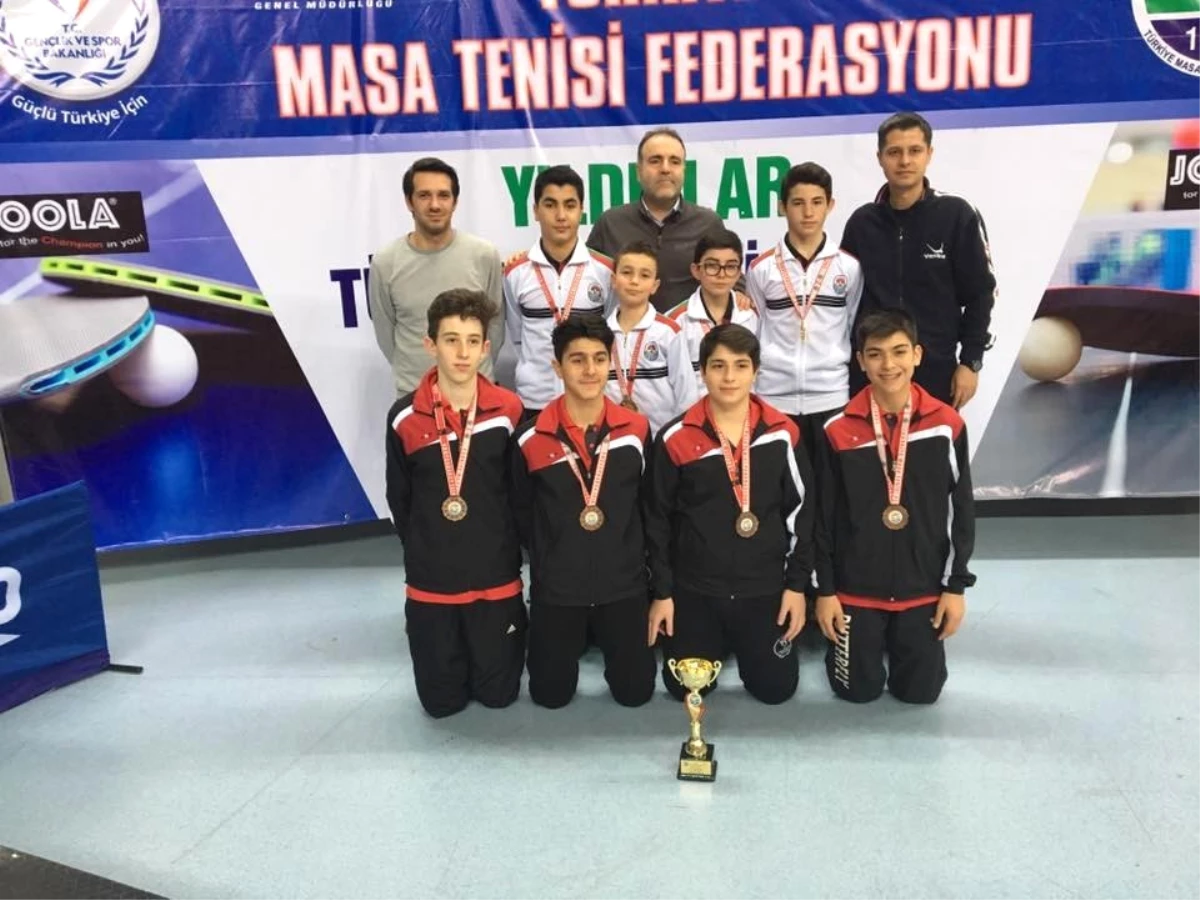 Yalova Takımları Kayseri\'de 2 Kupa Kazandı