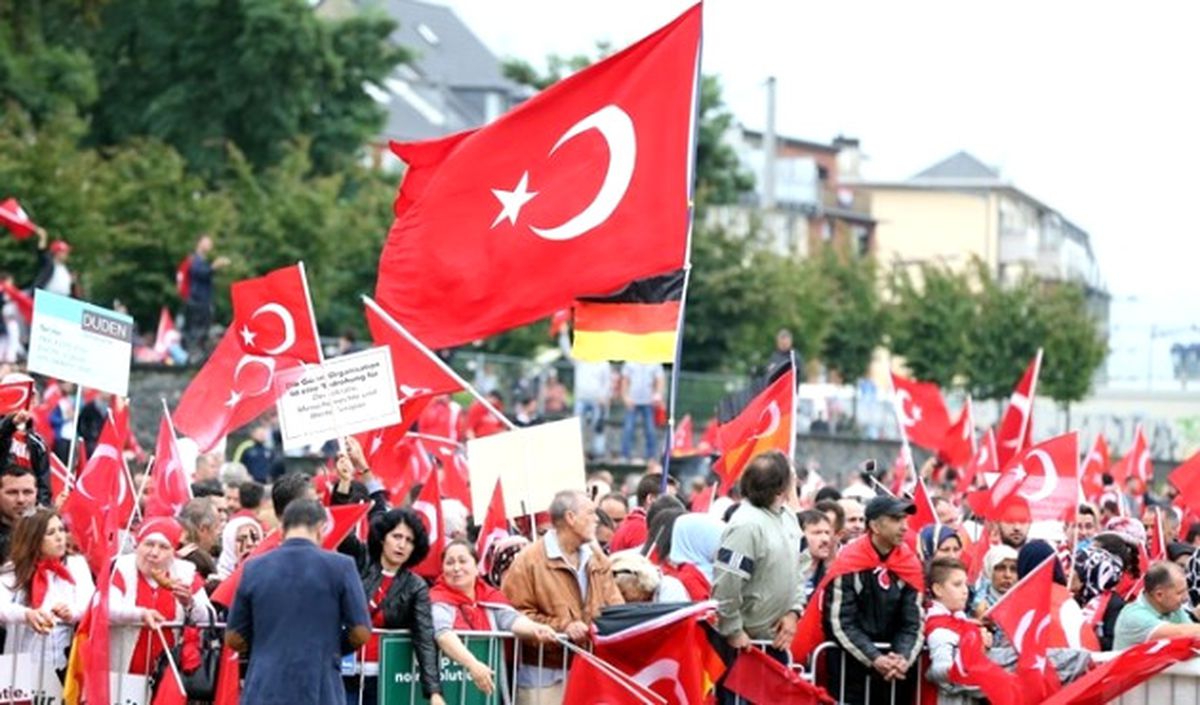 Almanya\'da Miting Düzenlenmeyecek