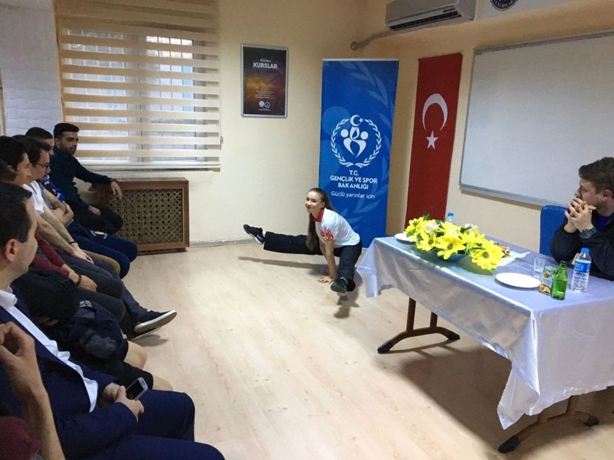 Altın Kız, Kyk\'da Başarısını Anlattı