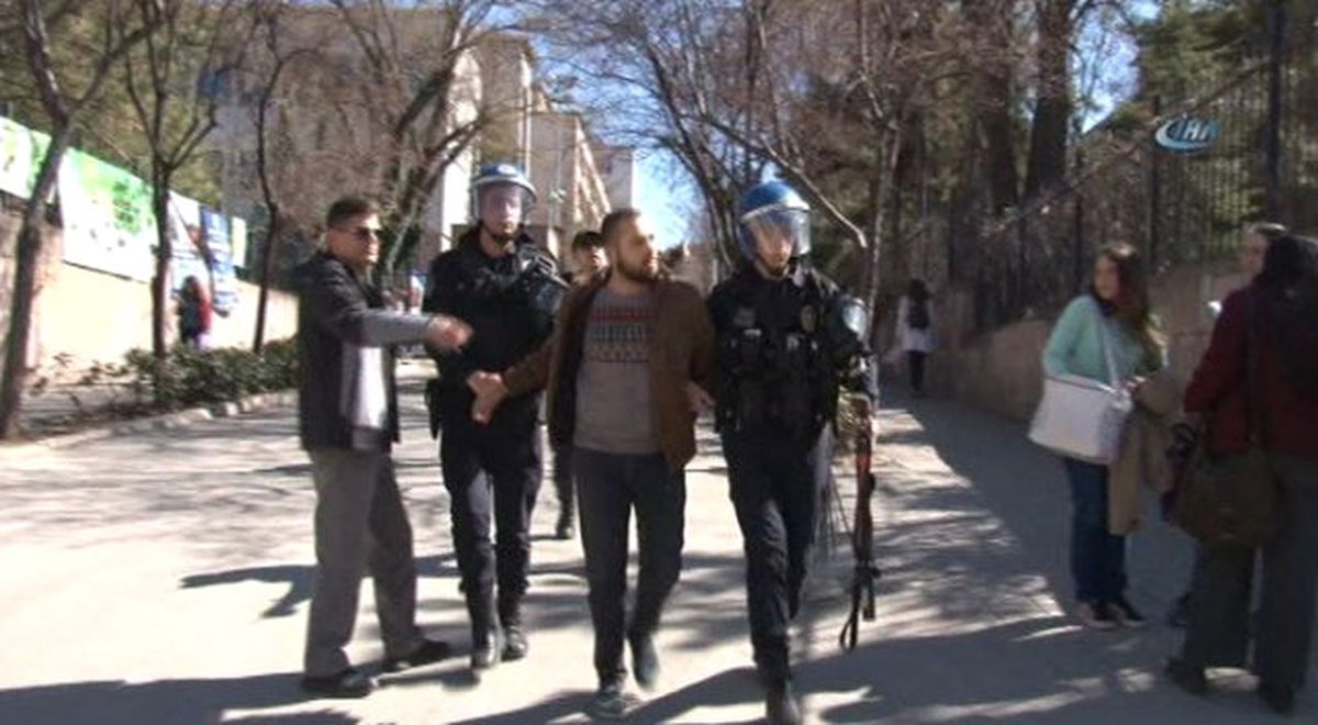 Ankara Üniversitesinde Gerginlik: 2 Gözaltı