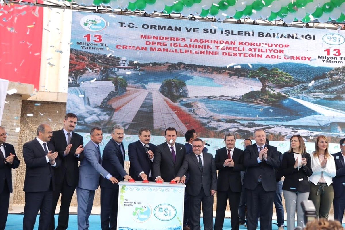Bakan Eroğlu: "Türkiye\'de Su Sorununu Çözdük, Afrika\'ya da Götüreceğiz"
