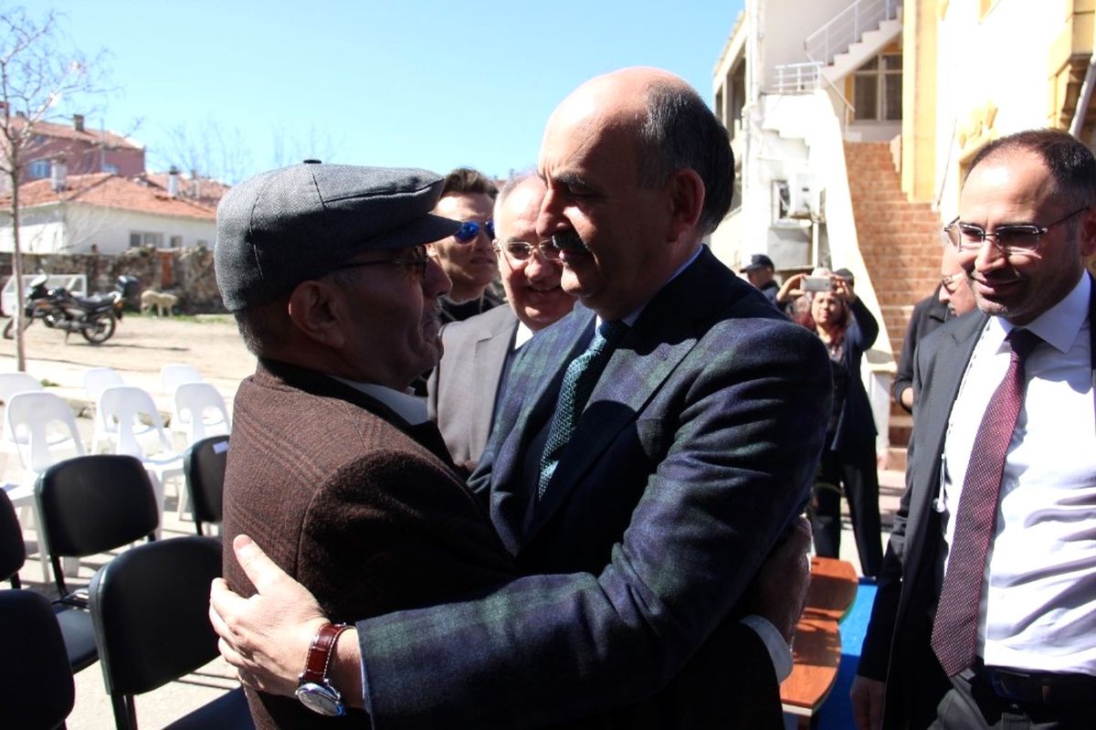 Bakan Müezzinoğlu, Kılıçdaroğlu\'nu İstifaya Çağırdı