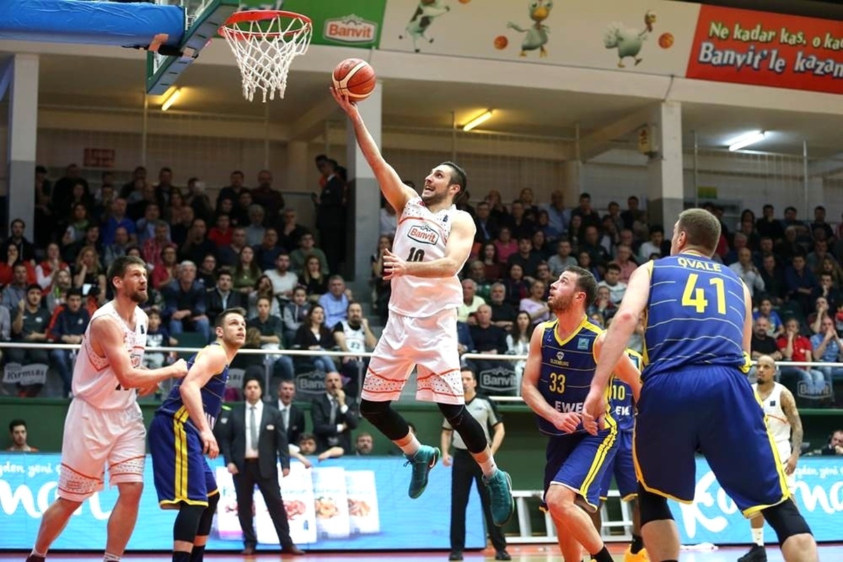 Banvit- MHP Riesen Lugwigsburg: 87-92