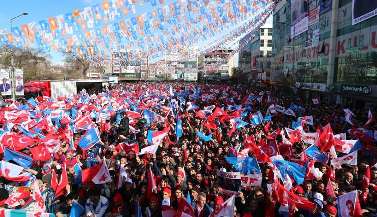 Başbakan Yıldırım: "Evet Dediğinizde Kandil\'in Mumu, Pensilvanya\'nın Işığı Sönecek"