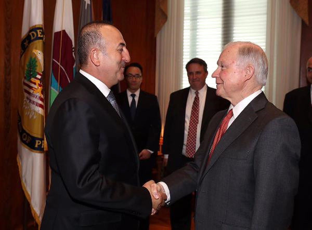 Çavuşoğlu, ABD Adalet Bakanı\'yla Fetö\'yü Konuştu