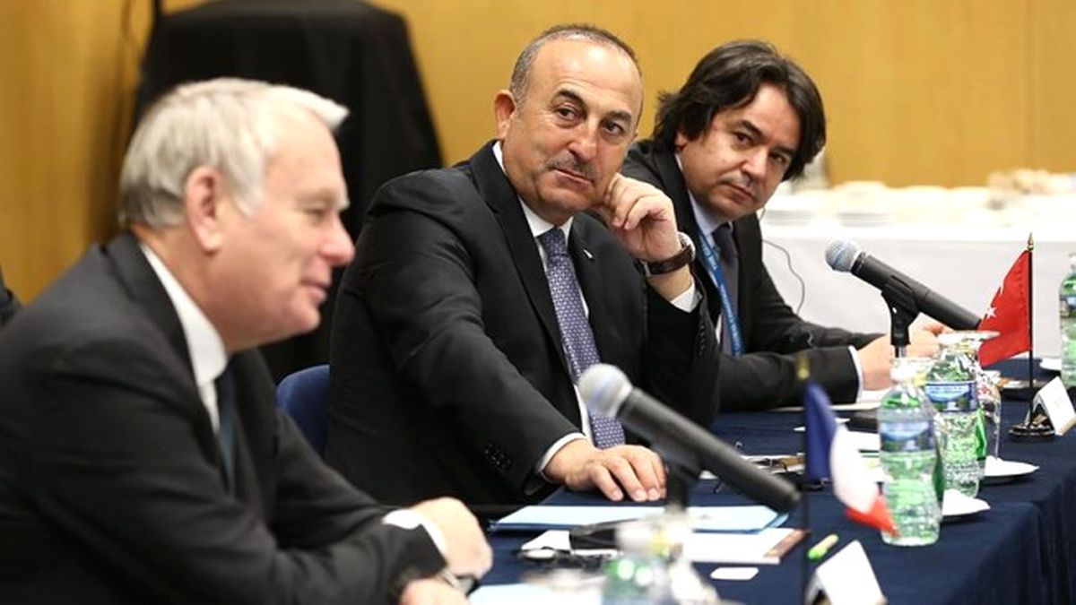 Çavuşoğlu, Ayrault ile Suriye\'yi Görüştü
