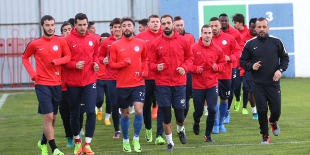 Çaykur Rizespor\'da Trabzonspor Maçı Hazırlıkları