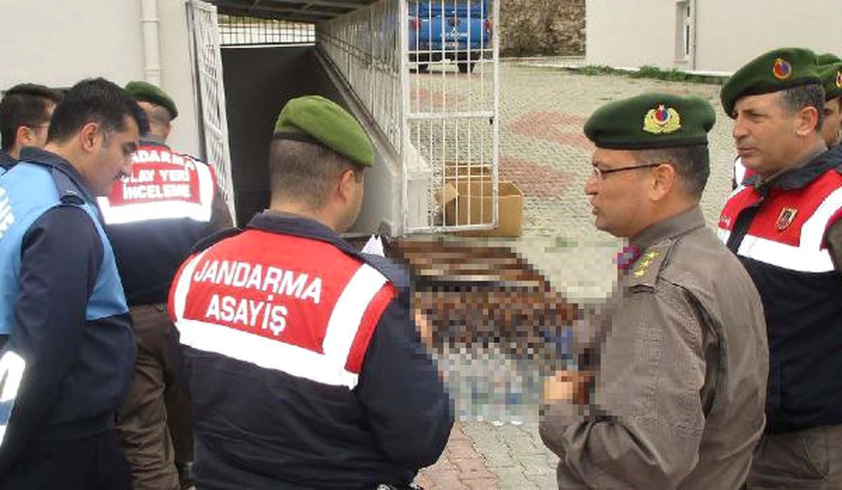 Denizli\'de 693 Şişe Kaçak Üretim İçki Ele Geçirildi